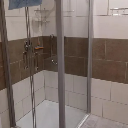 Meyer Apartment Heckenmunster